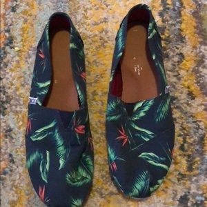 Toms Tropical shoes size 7